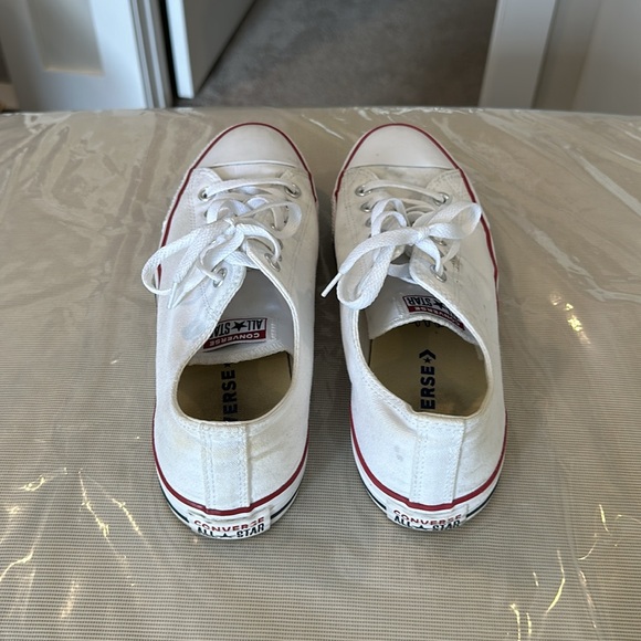COPY - Chuck Taylor Converse All Stars - Picture 2 of 3